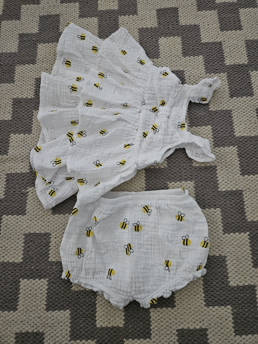 Koala Kids White and Yellow Bee Print Matching Set